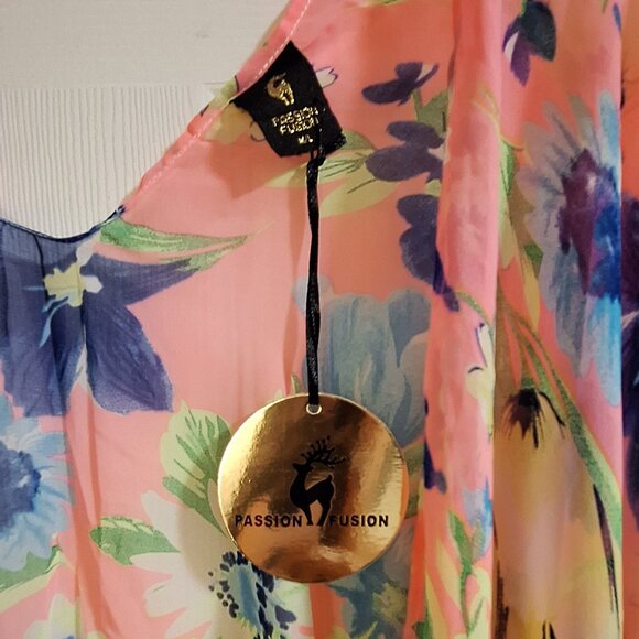 2 for $12: PASSION FUSION PINK FLORAL KIMONO, M/L , NWT - Picture 2 of 7